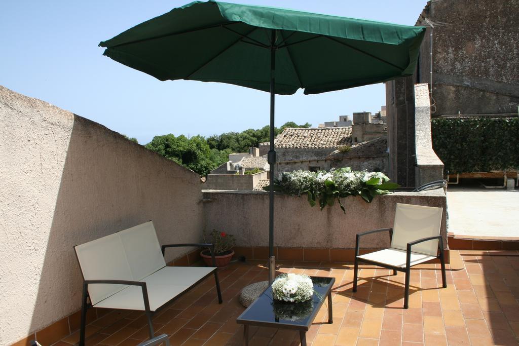 Le Casette Erice Bagian luar foto