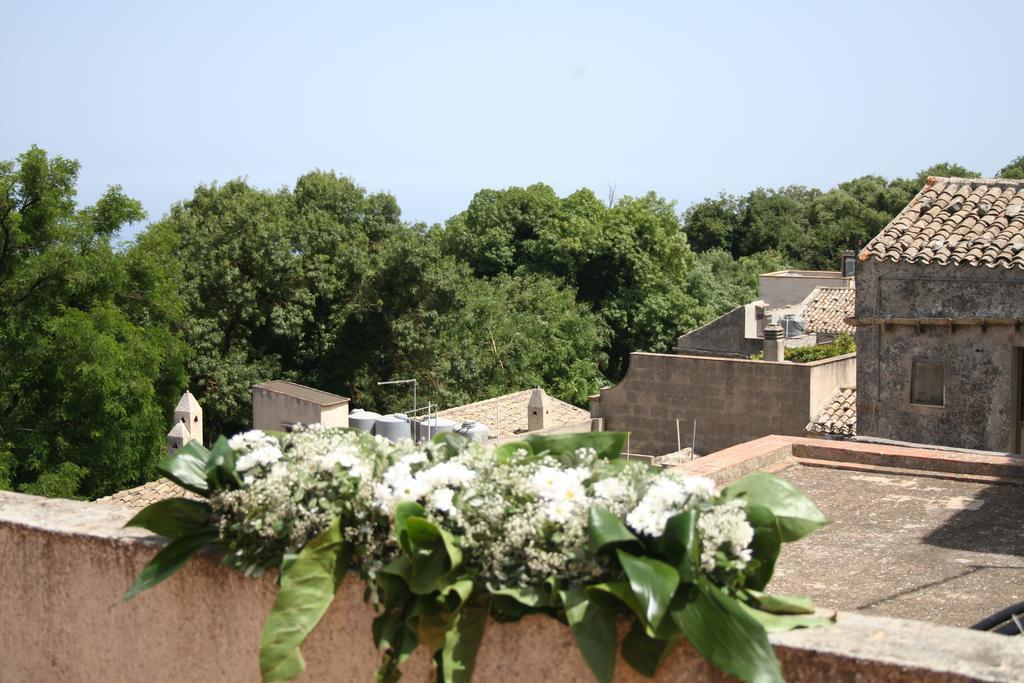 Le Casette Erice Bagian luar foto