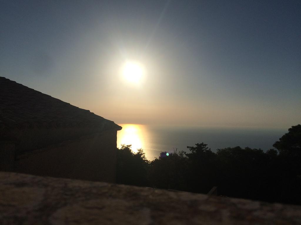 Le Casette Erice Bagian luar foto