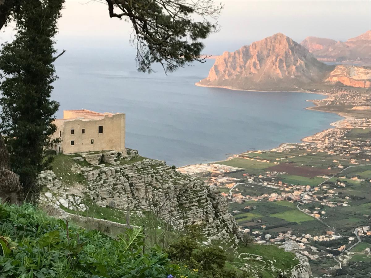 Le Casette Erice Bagian luar foto